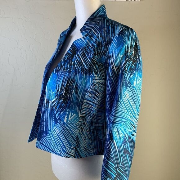 Nipon boutique size four three-quarter length sleeves cropped jacket - Picture 2 of 12